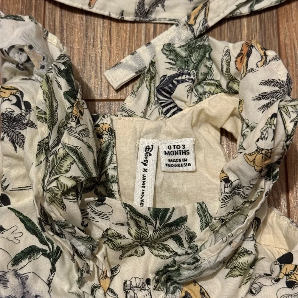 DISNEY X JANIE AND JACK Mickey Safari Romper with Hat - Picture 3 of 3